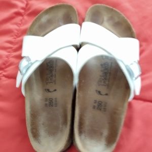 Birkenstock white leather L8. M6